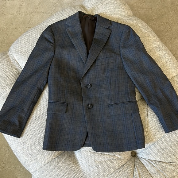 Michael Kors 2 Piece Suit. Jacket and Slacks. - Picture 3 of 9